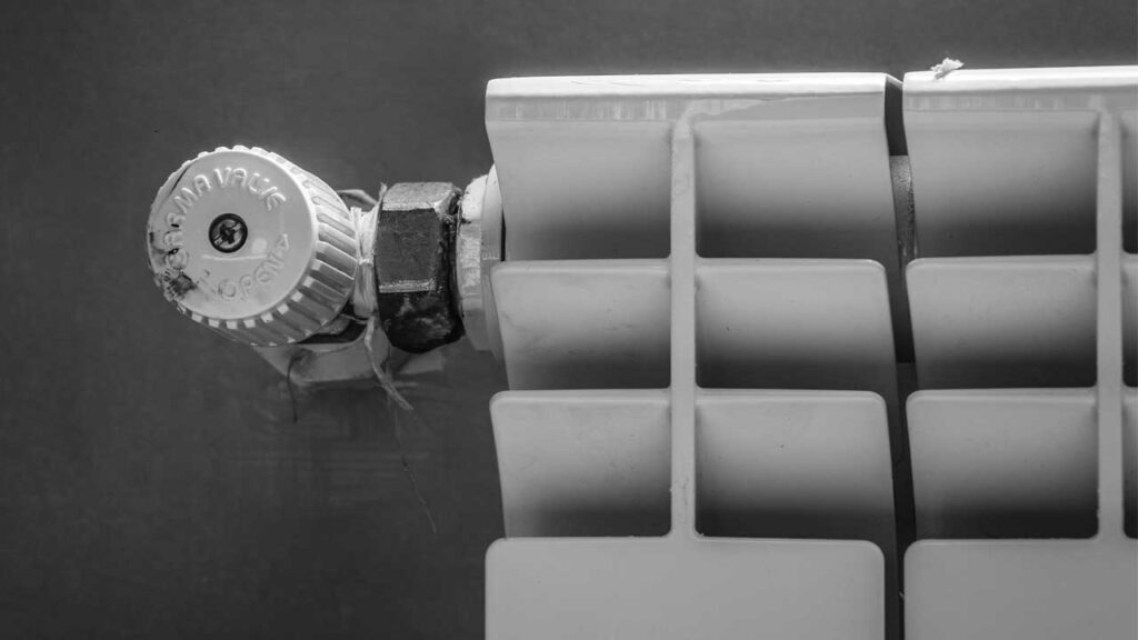 Valvole termostatiche: come impostarle stanza per stanza per scaldare meglio e consumare meno
